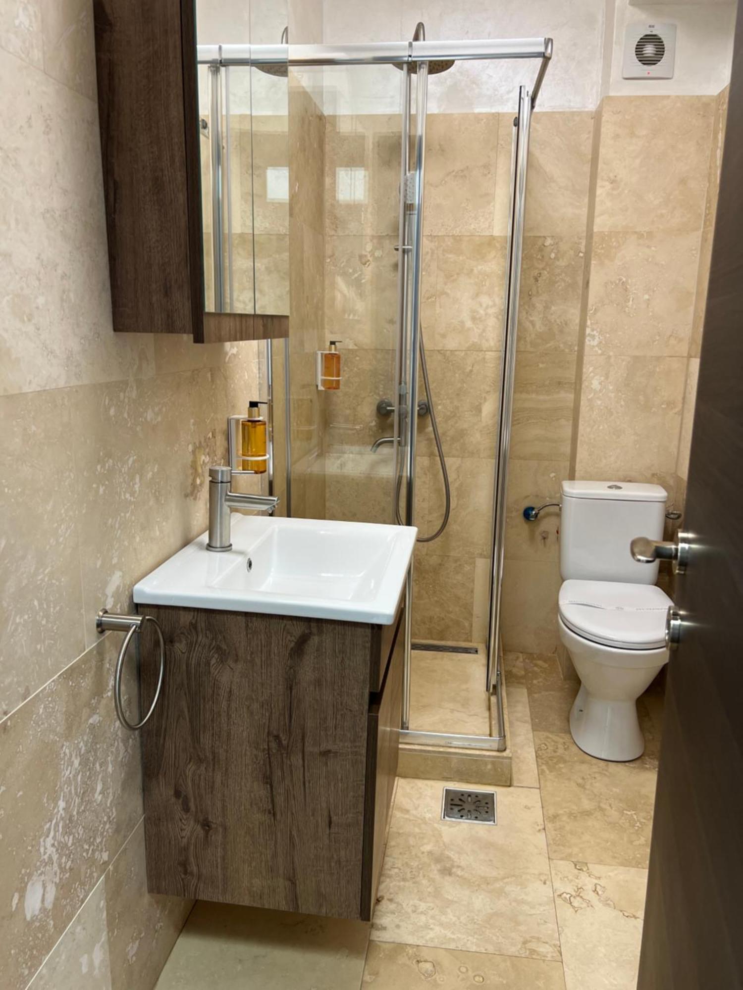 Hotel Del Ponte Targoviste Zewnętrze zdjęcie